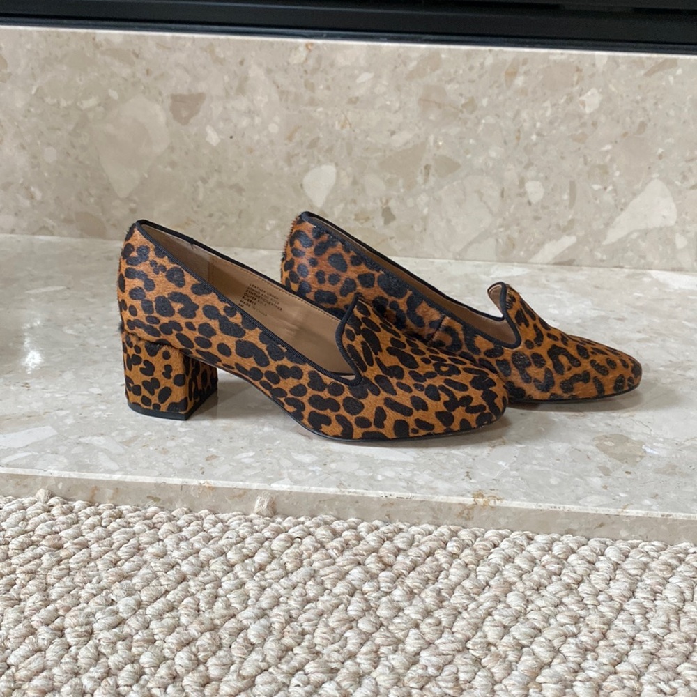 Leopard calfskin low pump size 6